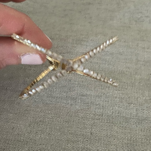 Gold with diamond X cuff bracelet - Picture 3 of 7